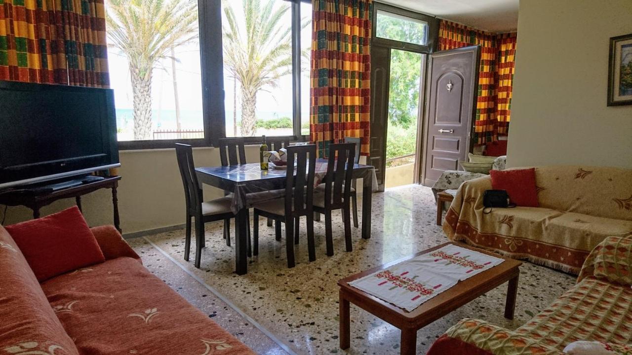Summerhouse Peggy: Close To Athens Airport By The Sea アルテミダ エクステリア 写真